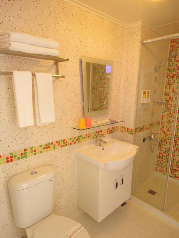 Royal Hotel Маґун Номер фото